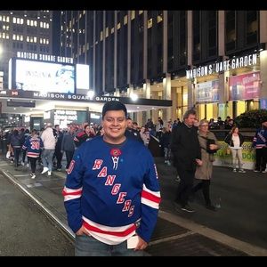 Meet your Posher, Gus